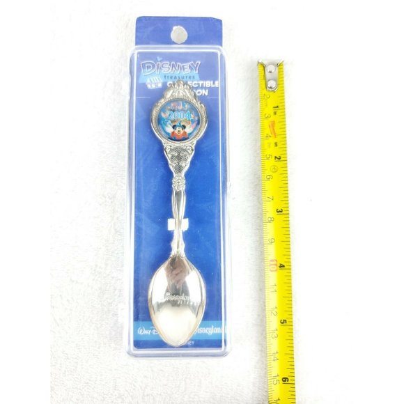 Disneyland 2004 silver plated spoon MIB Disney Treasures Mickey Mouse Sorcerer - Picture 4 of 4
